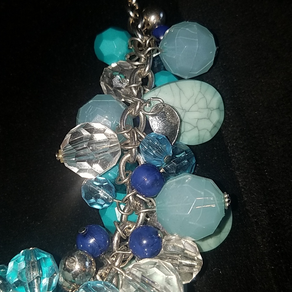 Brand new necklace with no tag - Picture 4 of 6
